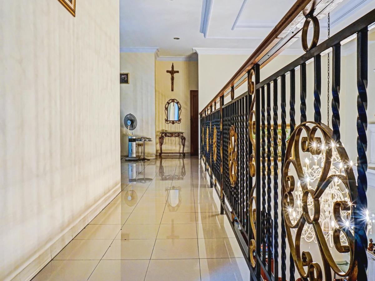 Spot On 90295 Simprug Residence Джакарта Екстер'єр фото
